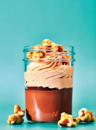 Millefeuille Au Caramel Au Beurre Sale En Pot Ricardo Recipe In 2020 Ricardo Recipe Recipes Caramel Popcorn