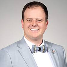 Paying for college: 4 tips for families