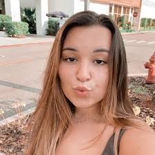 Jamie Blumenthal's Instagram, Twitter & Facebook