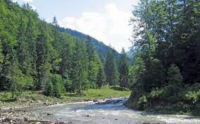 O localitate care a iesit din anonimat prein valorile sale traditionale, dar si a peisajului. Å£ara Oasului Paradisul Obiectivelor Turistice Si Al Traseelor Montane Gazeta De Nord Vest