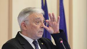 Mugur isarescu has been listed as a noteworthy bank executive by marquis who's who. Olffnvvpeunldm