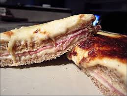 Croque Monsieur De Cyril Lignac Happy Papilles Recette En 2020 Croque Monsieur Recette Croque Monsieur Repas Simple