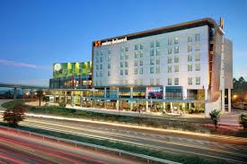 Dengan menerima karantina pasien corona, praktis kedua hotel tersebut tidak lagi menerima tamu. Swiss Belhotel Airport Jakarta Tangerang Updated 2021 Prices