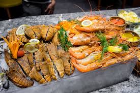 We had breakfast and dinner (buffet style) in feast, located on the same floor as the reception lobby. Seafood Buffet Dinner Feast Sheraton Petaling Jaya Malaysian Flavours