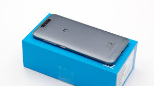ZTE Blade V8 im Test (Snapdragon 435 ...