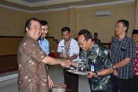 Maybe you would like to learn more about one of these? Bupati Serahkan 112 Sk Pensiun Pemerintah Provinsi Jawa Tengah