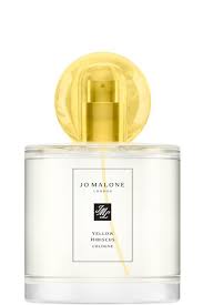 83 customer reviews with an average score of 4.7 / 5. Best Women S Perfume 2021 42 New Fragrances Gift Sets We Love