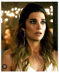 I know this has already been posted, but I REALLY want to find this  necklace that Frankie wears throughout Seasin 3. Any help would be  appreciated!