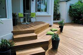 terrasse en bois thermofrene escalier multi niveaux realisation de note partenaire air et soleil 38 terrasse bois terrasse jardin bois amenager patio