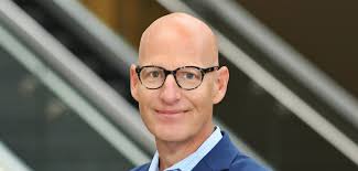 Chris Helsel's Instagram, Twitter & Facebook