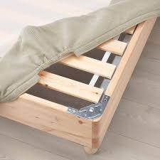 Maybe you would like to learn more about one of these? Bett Podest Rost Lattenrost Holz Palette Europalette Bett Unterbau Podest Nagel Nagel Latte Latten Holzplatte Brett Latte Bett Holzbett Schlafen Stock Photo Alamy Das Podestbett Erleichtert Das Aufraumen