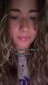 Anna Gammons's Instagram, Twitter & Facebook