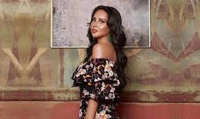 وكان حسن شاكوش، قد أعلن في وقت سابق تأجيل الكليب. 0ldcvclqbxe Om