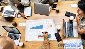 Jika ditelaah lebih lanjut marketing adalah aktifitas memasarkan sebuah produk. 10 Tugas Admin Marketing Kualifikasi Dan Gaji Yang Layak