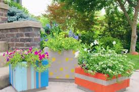 Planters amusing concrete pots sale. Make Large Outdoor Planter Boxes From Patio Pavers Diy