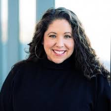 Deborah Whitelow's Instagram, Twitter & Facebook