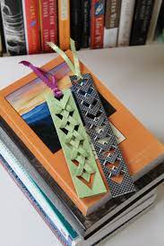 Get Reading With These 14 Easy Diy Bookmarks Hacer Separadores De Libros Artesania De Marcalibros Separador De Libros Creativos