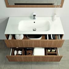 Mobile bagno con maniglie in acciaio. Mobili Bagno Con Cassetti Tutto In Ordine Sotto Il Lavabo Cose Di Casa
