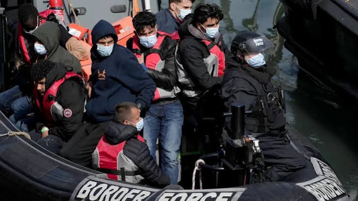 Channel crossings: Busiest day for 2026 recorded with 781 arrivals in UK - Yahoo News UK