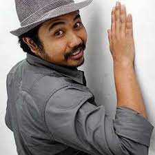 36, born 15 april 1984. Johan Raja Lawak Johanrajalawak Twitter