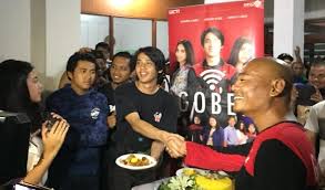 Karena itu, maka nggak heran jika gaya maoshi alsamy bisa jadi. Biodata Maoshi Alsamy Lengkap Umur Dan Agama Tiktoker Cantik Yang Viral Kena Skandal Foto Adegan Dewasa Bareng Ade Ilham News On Rcti