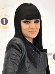 Jessie j has dyed her shaved hair blonde to celebrate her 25th birthday. Jessie J Hair Chameleon