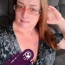 Why is it hard to reach ECHN doctors by phone?