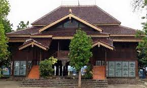 Lampung memiliki rumah adat yang dikenal masyarakat dengan sebutan nuwow sesat. Rumah Adat Lampung Sejarah Dan Penjelasan Lengkap Beserta Gambar