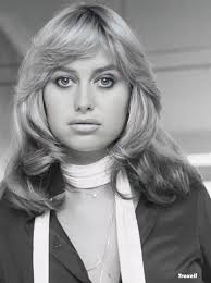 Jamming to Hypnotic Eye in the car!!