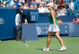Victorie brilianta bertens 19 august 2018, 23:58. Simona Halep 2018 Western And Southern Open In Cincinnati 19 08 2018 Celebmafia