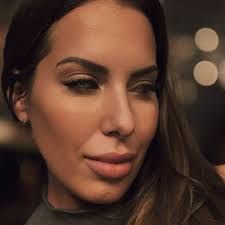 Julianne Morin's Instagram, Twitter & Facebook