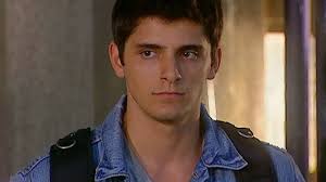 Malhação 2010: Catarina pede o telefone de Laura para Fred