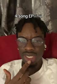 Chambre 04 Lyrics Translate English