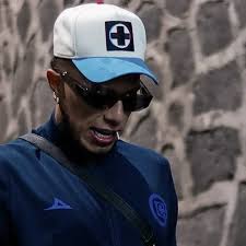 Carlos Salcedo: ¿por qué pidió su salida inmediata de Cruz Azul a días del  debut en el Apertura 2024?