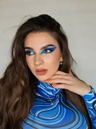 Top 2,000 Makeup Influencers: Find & Hire Makeup Influencers