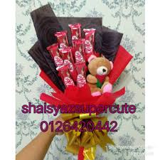Gubahan sirih junjung menggunakan sirih asli dan bunga segar by doorgift murah batu gajah jangn lupa subscribe ye. Sold Out Bunga Konvokesyen Dan Teddy Bear Facebook