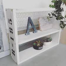 100均diy チキンネット でインダストリアルなインテリアに 棚 目隠し インテリア 棚