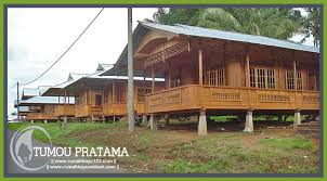 Jul 07, 2020 · ketahanan baja ringan tentu lebih lama dari pada menggunakan kayu maupun bambu. Rumah 96 M2 8 X 12 Model A Wooden House Woloan