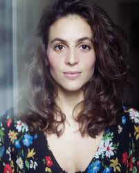 Laura Muller's Instagram, Twitter & Facebook