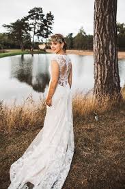 Morgan Davies Bride Wearing Maggie Sottero Francesca Photography By Marie Wootton Bride Morgan Davies Bridal Sleeveless Wedding Dress