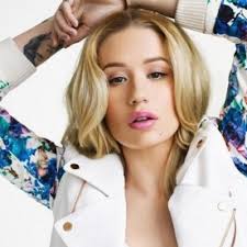 The man orders a blt sandwich dripping with melted cheese and just when ora is about to order he interrupts her by saying she's gonna have the same damn thing, which causes ora to look. Black Widow Paroles Iggy Azalea Ft Rita Ora Greatsong