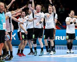 Die nationalhymnen ertönen bereits im ehemaligen marakana von belgrad, in dem heute vor leeren rängen gespielt. Handball Em In Liveticker Und Livestream Niederlande Spanien