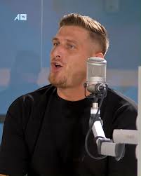 "O çfarë ka bërë ai"