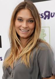 Spencer Grammer Age, Height, Biography, Husband, Son & Family