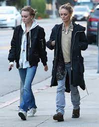 Did johnny depp abuse amber heard? Vanessa Paradis And Lily Rose Depp Bond Over Disgust With Amber Heard Johnny Depp S Wife Vanessa Paradis Lily Rose Depp Style Lily Rose Depp