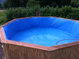 Follow along as we learnt to build a pool in just 8 easy steps. Family Builds Backyard Pool Out Of Pallets And It S Awesome Buzznick