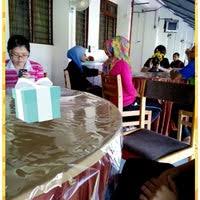 She married with sultan ismail in 1978. Dewan Bistari Hospital Sultanah Nora Ismail Batu Pahat Auditorium