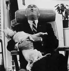 President lyndon johnson sings with yuki as david k.e. Lbj And His Dog American Studies Leipzig