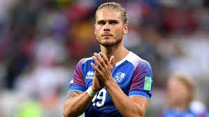 Islandske rurik gislason har været vidt omkring i sin fodboldkarriere. Wm Hype Gislason Der Schwarm Aus Sandhausen Sport Sz De