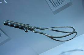 However, when used correctly and with gentleness they can achieve a controlled, atraumatic delivery. Obstetrical Forceps Wikipedia